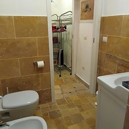 Casa Di Giò Alojamento de Acomodação e Pequeno-almoço Bari